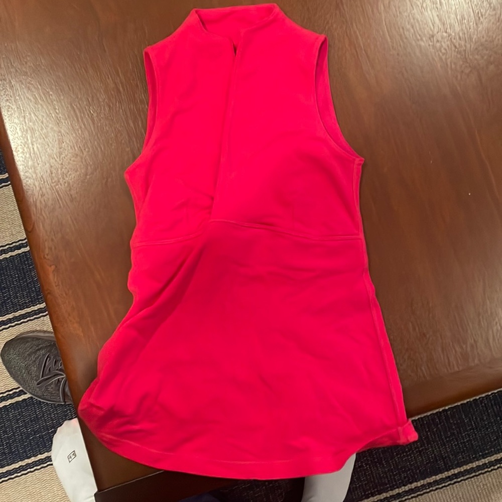Lululemon tank top